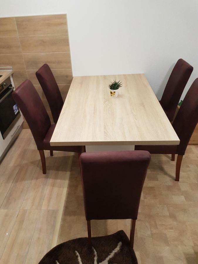 Apartment Centar Lux Banja Luka Buitenkant foto
